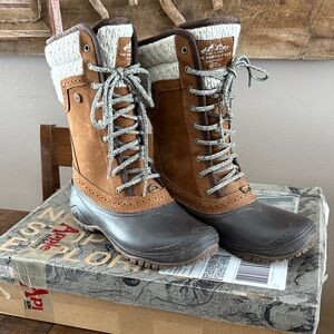 The North Face Women's Brown & Gray Insulated Lace-Up Winter Boots